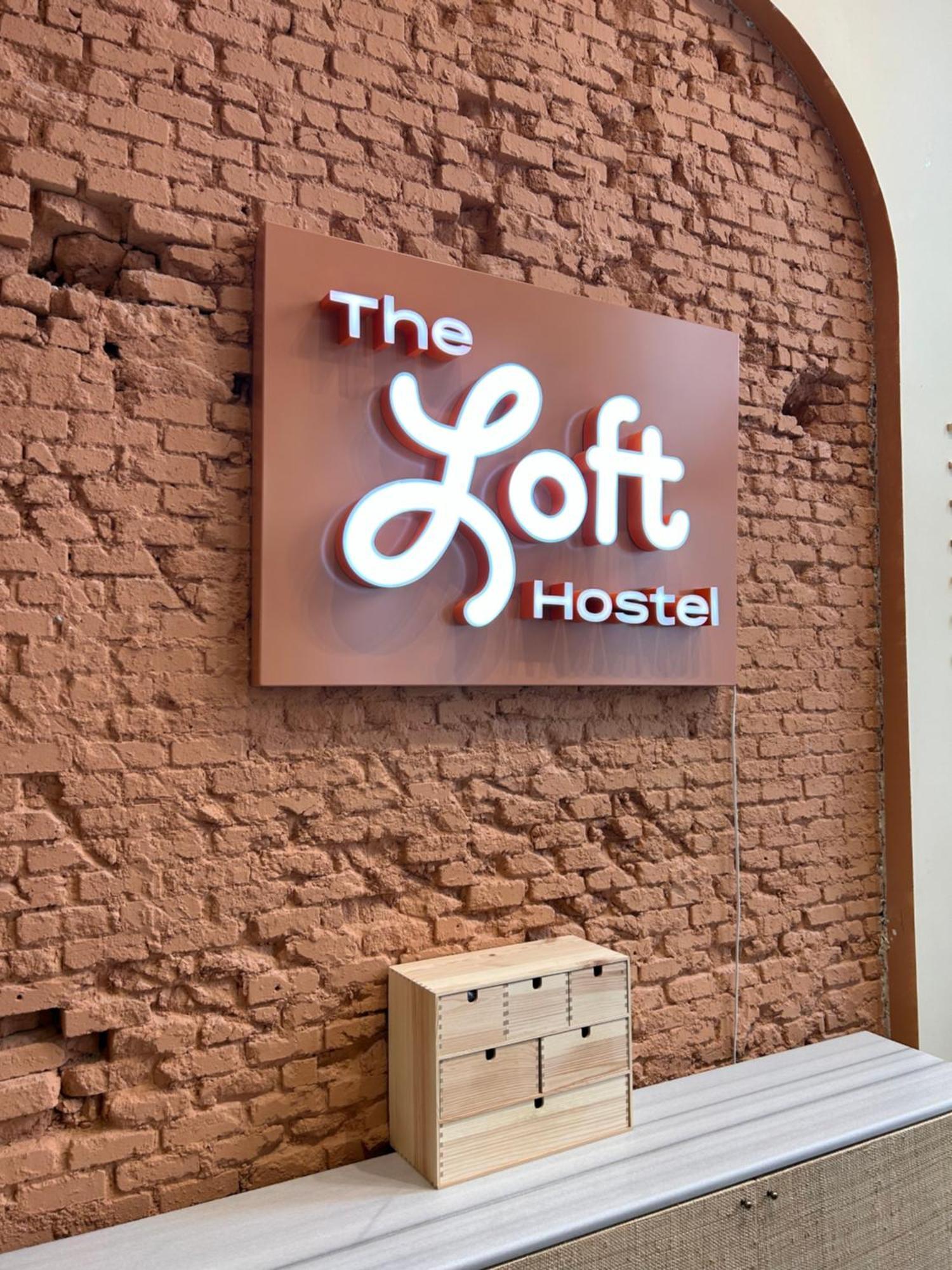 The Loft House Madrid Hostel Bagian luar foto