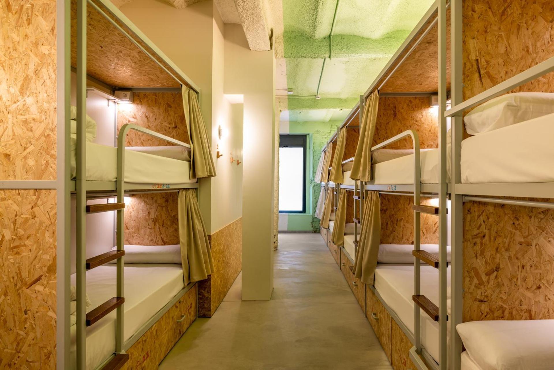 The Loft House Madrid Hostel Bagian luar foto
