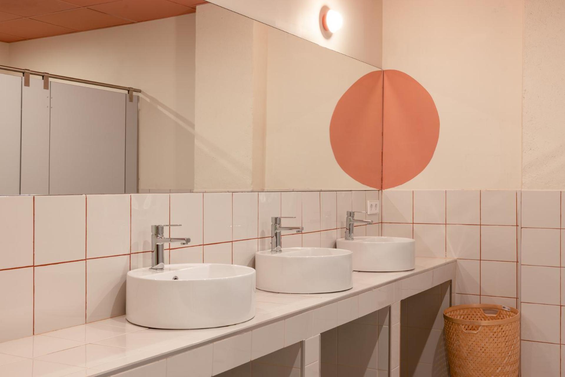 The Loft House Madrid Hostel Bagian luar foto