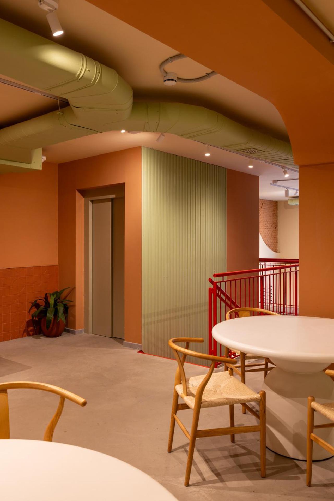 The Loft House Madrid Hostel Bagian luar foto